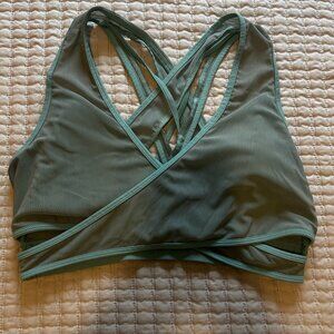 Fabletics Faye Medium Impact Sports Bra XL Aquarius Blue Strappy Back Front Slit